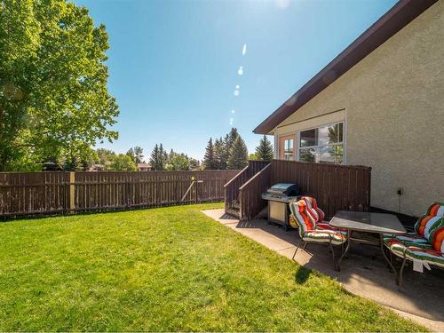 51 Rutgers Road West, Lethbridge, AB - Outdoor