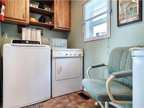 4 Westover Crescent West, Claresholm, AB - Indoor Photo Showing Laundry Room