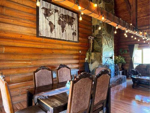 3002 Twp Road 7-2A, Rural Pincher Creek No. 9, M.D. Of, AB - Indoor Photo Showing Dining Room