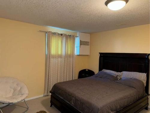 3002 Twp Road 7-2A, Rural Pincher Creek No. 9, M.D. Of, AB - Indoor Photo Showing Bedroom