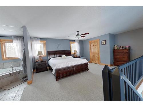 383066 And 383054 Range Road 7-3, Rural Clearwater County, AB - Indoor Photo Showing Bedroom