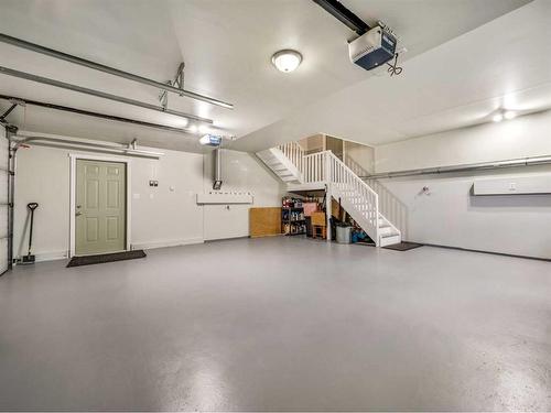 17 Huckleberry Crescent, Rural Taber, M.D. Of, AB - Indoor Photo Showing Garage