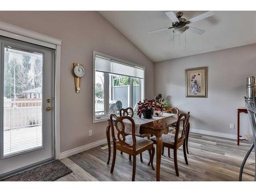 6 Fairmont Park South, Lethbridge, AB - Indoor Photo Showing Dining Room