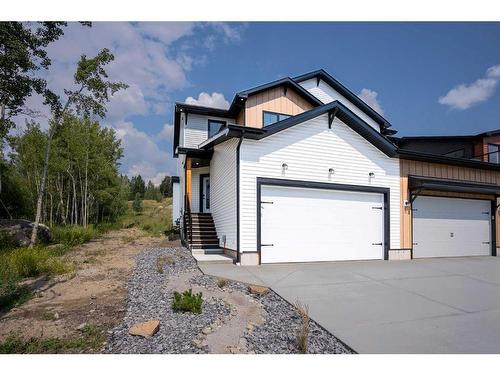 8601 24 Avenue, Coleman, AB - Outdoor