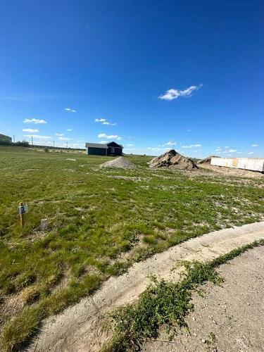 402 Canyon Court, Stavely, AB 