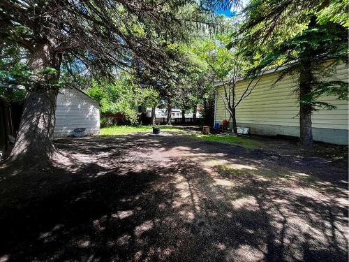 8202 15Th Avenue, Coleman, AB - Outdoor