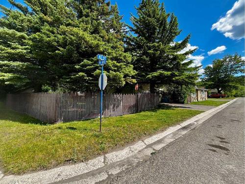 8202 15Th Avenue, Coleman, AB - Outdoor