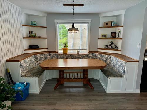 6 Larkspur Road North, Lethbridge, AB - Indoor Photo Showing Dining Room