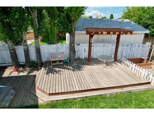 6 Larkspur Road North, Lethbridge, AB - Outdoor With Deck Patio Veranda