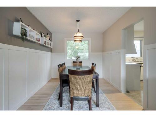 3014 10A Avenue South, Lethbridge, AB - Indoor Photo Showing Dining Room