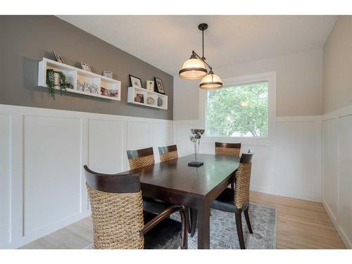 3014 10A Avenue South, Lethbridge, AB - Indoor Photo Showing Dining Room