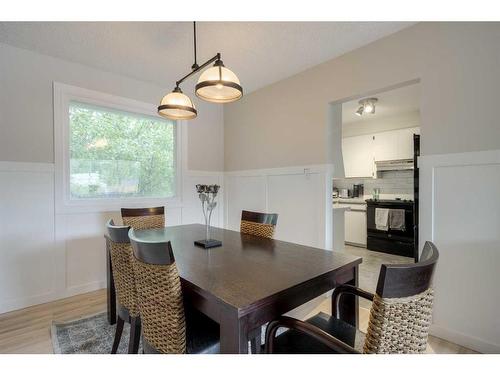 3014 10A Avenue South, Lethbridge, AB - Indoor Photo Showing Dining Room