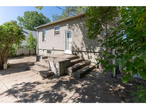 429 12 Street North, Lethbridge, AB - Outdoor