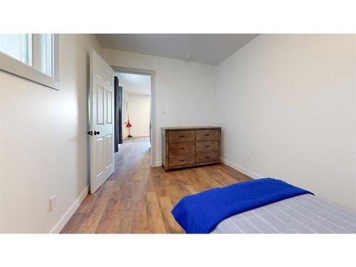 65030 Range Road 211, Rural Warner No. 5, County Of, AB - Indoor Photo Showing Bedroom