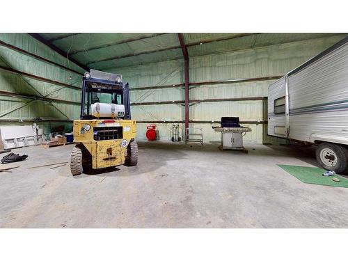 65030 Range Road 211, Rural Warner No. 5, County Of, AB - Indoor Photo Showing Garage