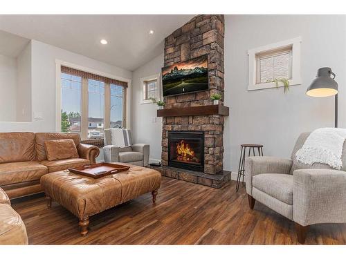 175 Sixmile Ridge South, Lethbridge, AB - Indoor Photo Showing Living Room With Fireplace