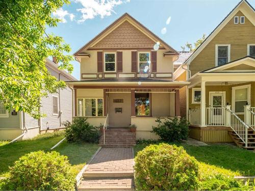 623 9 Street South, Lethbridge, AB - Outdoor With Deck Patio Veranda With Facade