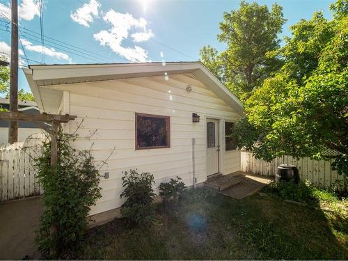 623 9 Street South, Lethbridge, AB - Outdoor