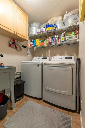 752 Red Crow Boulevard West, Lethbridge, AB - Indoor Photo Showing Laundry Room