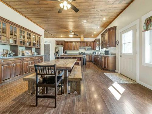 3 Lakeview Drive, Rural Taber, M.D. Of, AB - Indoor Photo Showing Dining Room