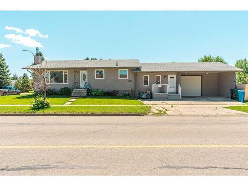 1516 15 Avenue North, Lethbridge, AB - Outdoor With Facade