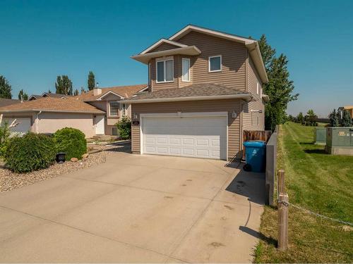 35 Fairmont Gate South, Lethbridge, AB - Outdoor