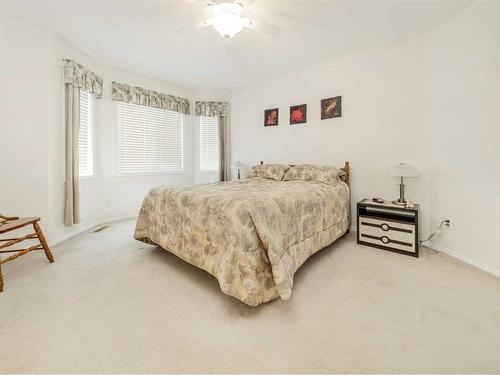 35 Fairmont Gate South, Lethbridge, AB - Indoor Photo Showing Bedroom