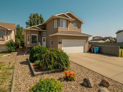 35 Fairmont Gate South, Lethbridge, AB - Outdoor