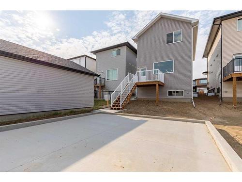 1139 Coalbrook Place West, Lethbridge, AB - Outdoor