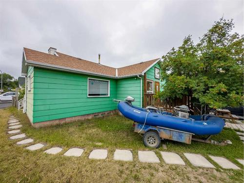 8301 20 Avenue, Coleman, AB 