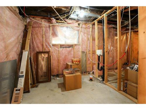 744 17 Street North, Lethbridge, AB - Indoor Photo Showing Basement