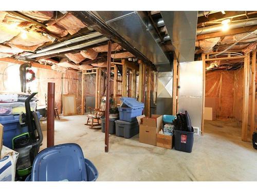 744 17 Street North, Lethbridge, AB - Indoor Photo Showing Basement