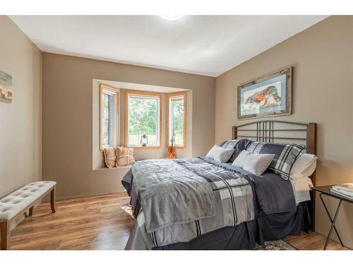 84053 Range Road 21-1, Rural Lethbridge County, AB - Indoor Photo Showing Bedroom