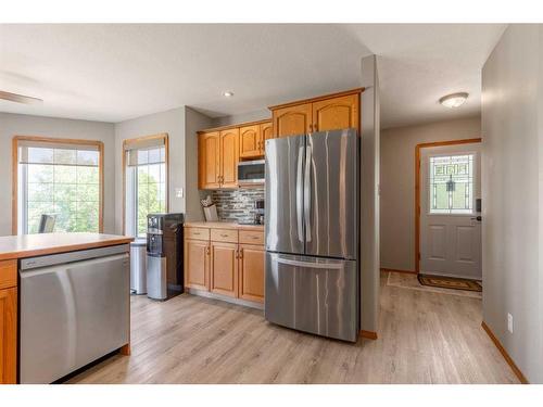 84053 Range Road 21-1, Rural Lethbridge County, AB - Indoor Photo Showing Kitchen