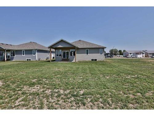 603 4 Street North, Vauxhall, AB 