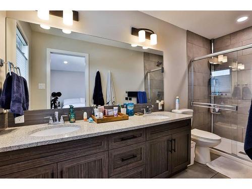 2724 46 Street South, Lethbridge, AB - Indoor Photo Showing Bathroom