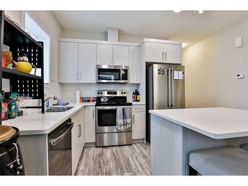 2724 46 Street South, Lethbridge, AB - Indoor Photo Showing Kitchen With Upgraded Kitchen