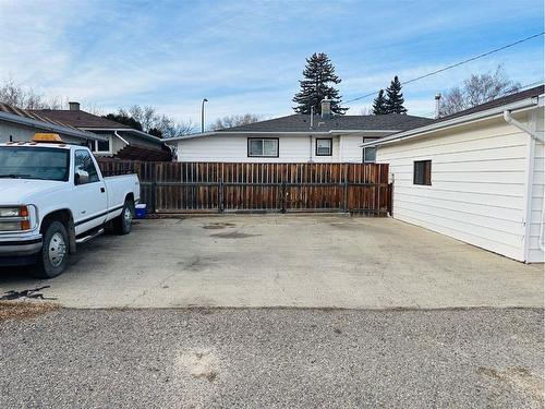 1131 29 Street South, Lethbridge, AB - Outdoor With Exterior