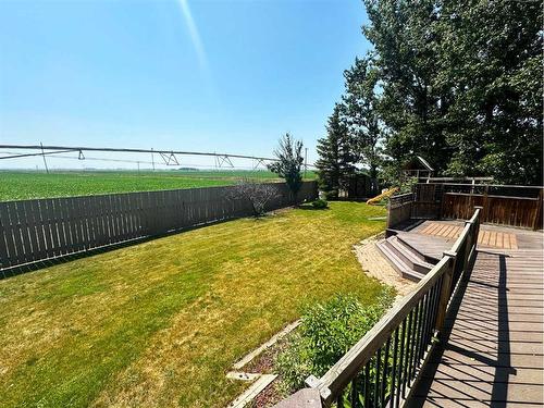 627 Maple Place, Picture Butte, AB - Outdoor