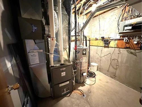 627 Maple Place, Picture Butte, AB - Indoor Photo Showing Basement