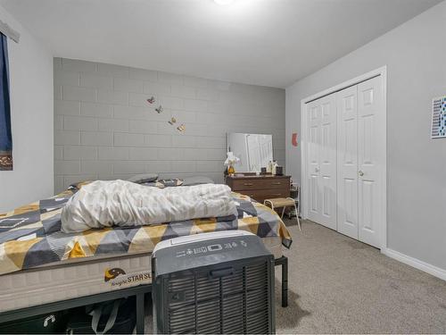 #5-2240 Mayor Magrath Drive South, Lethbridge, AB - Indoor Photo Showing Bedroom