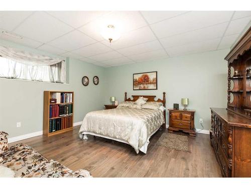 82060 Range Road 191 Range, Rural Lethbridge County, AB - Indoor Photo Showing Bedroom