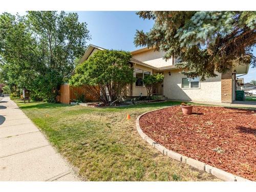 302 Sherwood Place West, Lethbridge, AB - Outdoor