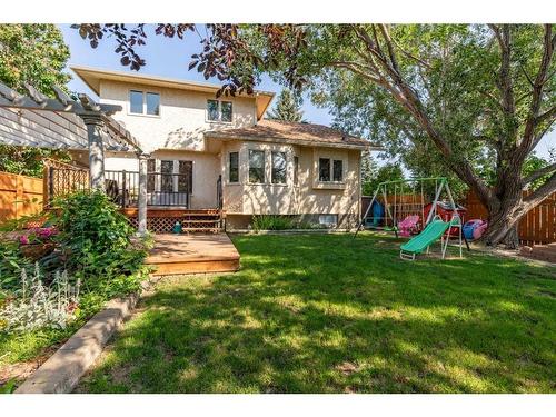 302 Sherwood Place West, Lethbridge, AB - Outdoor With Deck Patio Veranda