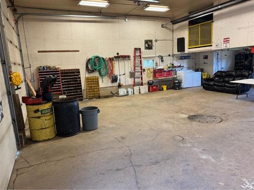 21351 Twp 443, Ferintosh, AB - Indoor Photo Showing Garage