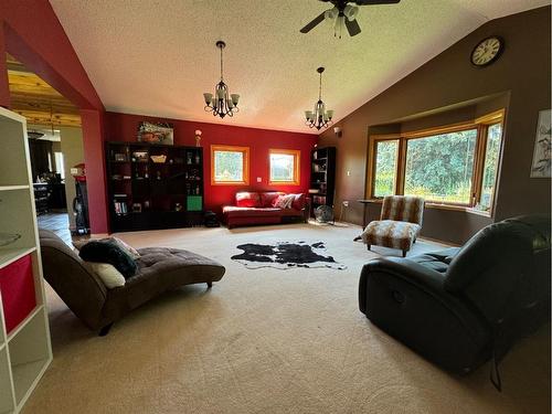 21351 Twp 443, Ferintosh, AB - Indoor