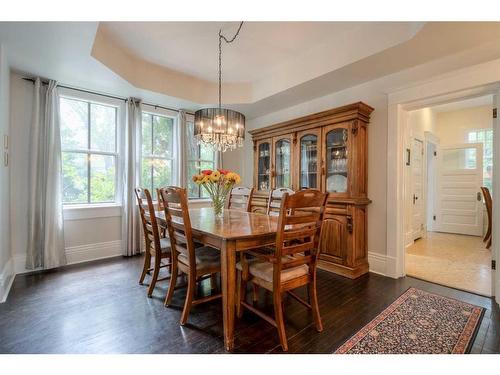 652 11 Street South, Lethbridge, AB - Indoor Photo Showing Dining Room