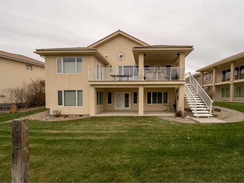 295 Canyon Boulevard West, Lethbridge, AB - Outdoor