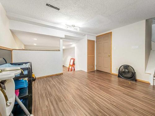 203 Ryerson Road West, Lethbridge, AB - Indoor