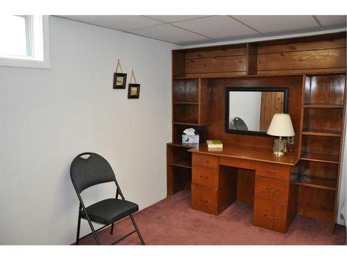 3406 Lakewood Road South, Lethbridge, AB - Indoor Photo Showing Office